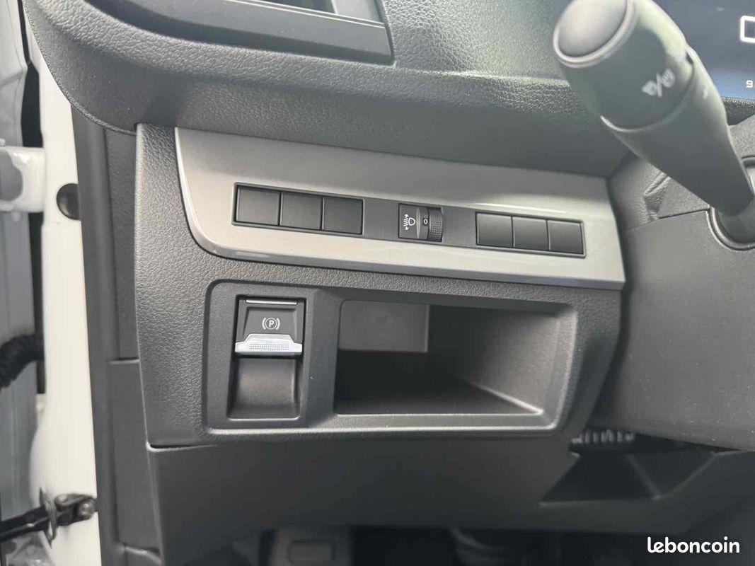 Citroen JUMPY FG M 2.2 DIESEL 180CH AUTOMATIQUE (image 18)