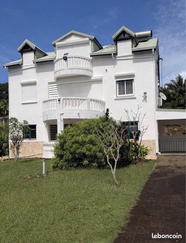 Maison 8 pièces 174 m² · à Petit-Bourg · 174 m² · 475 000 €