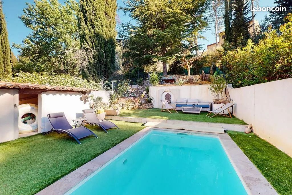 Maison 6 pièces 105 m² · à Aubagne · 105 m² · 370 000 €