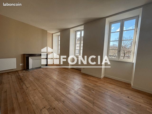 Appartement 2 pièces 44 m² · à Pau · 44 m² · 590 €