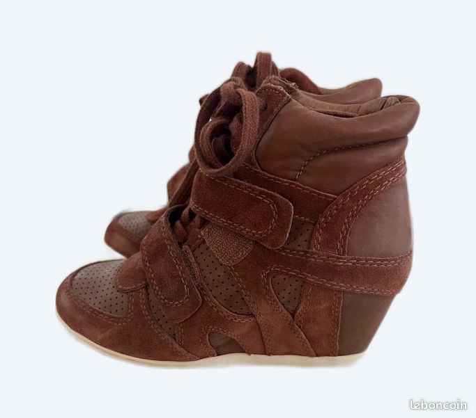 Hotel Kalinga Reebok Classic Leather Hot Ones Koşu Ayakkabısı