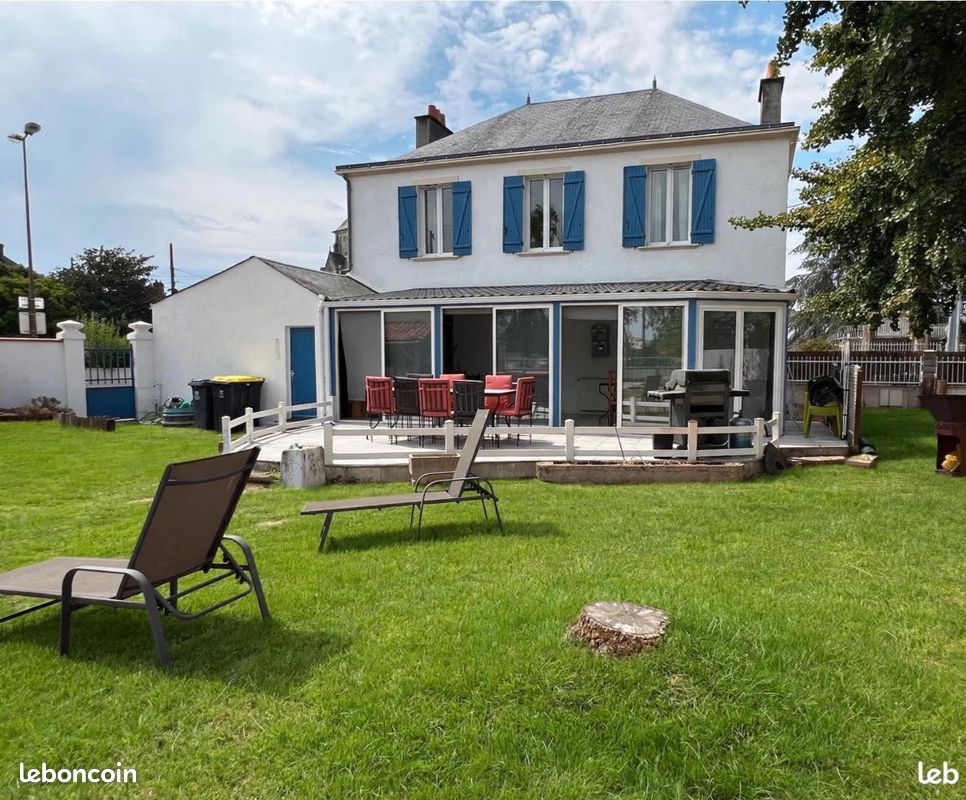 Maison 8 pièces 161 m² · à La Planche · 161 m² · 298 910 €