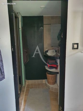 https://img.leboncoin.fr/api/v1/lbcpb1/images/a2/3a/7a/a23a7a14d34d91a7052ac97dc8ae600f7be992be.jpg?rule=ad-image