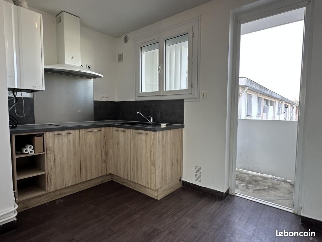 Appartement 3 pièces 55 m² · à Le Passage · 55 m² · 599 €