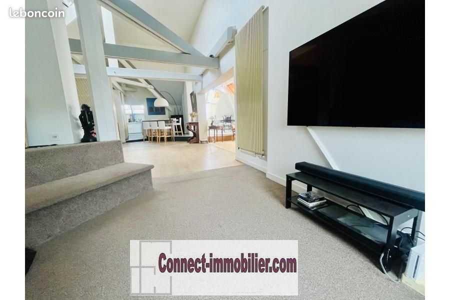 Maison 11 pièces 310 m² · à Mouvaux · 310 m² · 582 000 €