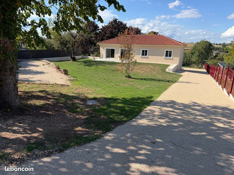 Maison 5 pièces 240 m² · à Roussennac · 240 m² · 296 000 €