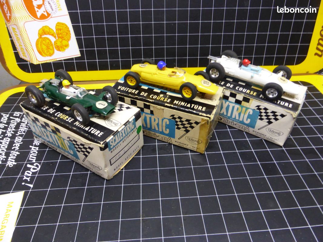Vintage petit catalogue Notice Scalextric Triang Vous et un circuit