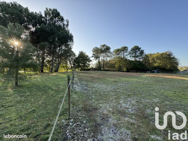 Terrain 1000 m² Montendre