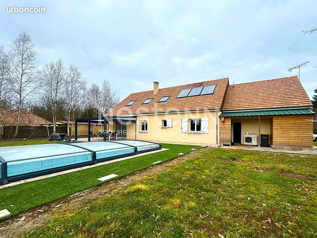 Maison 7 pièces 165 m² · à Cérans-Foulletourte · 165 m² · 401 414 €
