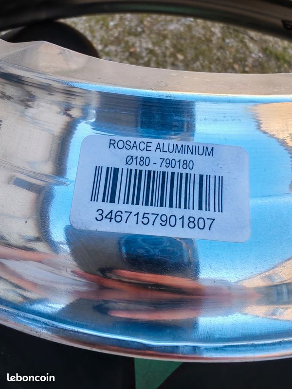 Rosace aluminium diam 180 (image 3)