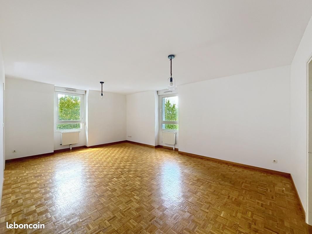 Appartement 3 pièces 76 m² · à Petit-Couronne · 76 m² · 787 €
