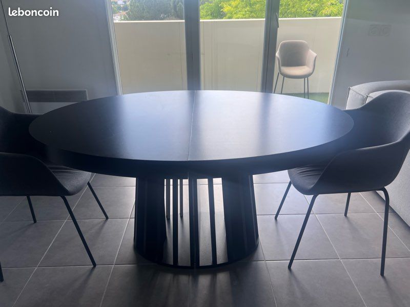 Table à manger noir ronde (image 1)
