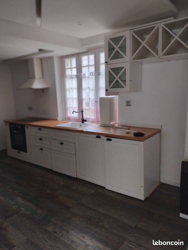 Appartement 5 pièces 87 m² · à Audierne · 87 m² · 745 €/mois
