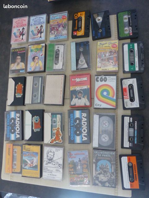 Lot de 30 cassettes audio + support de rangement tournant 20 cassettes (image 3)