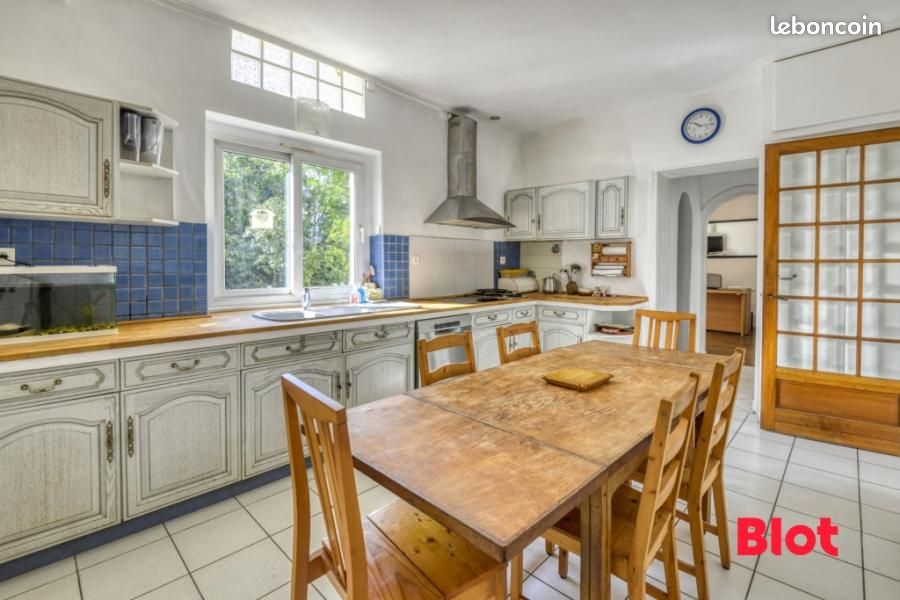 Maison 8 pièces 172 m² · à Nantes · 172 m² · 619 500 €