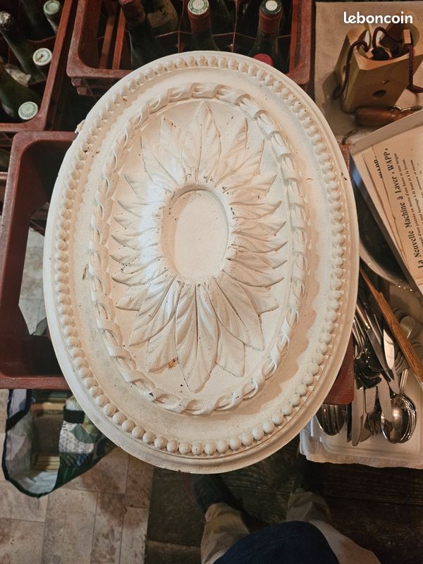 Rosace de plafond en platre stuk ovale (image 1)
