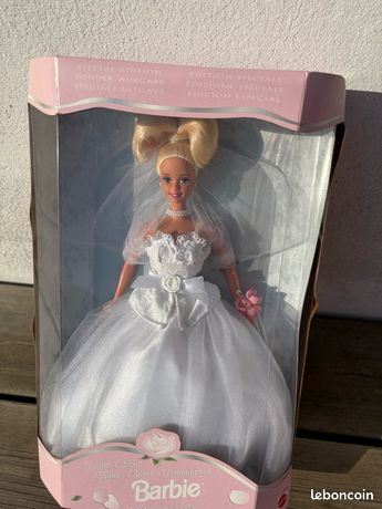 VINTAGE 1991 DREAM BRIDE WEDDING BARBIE