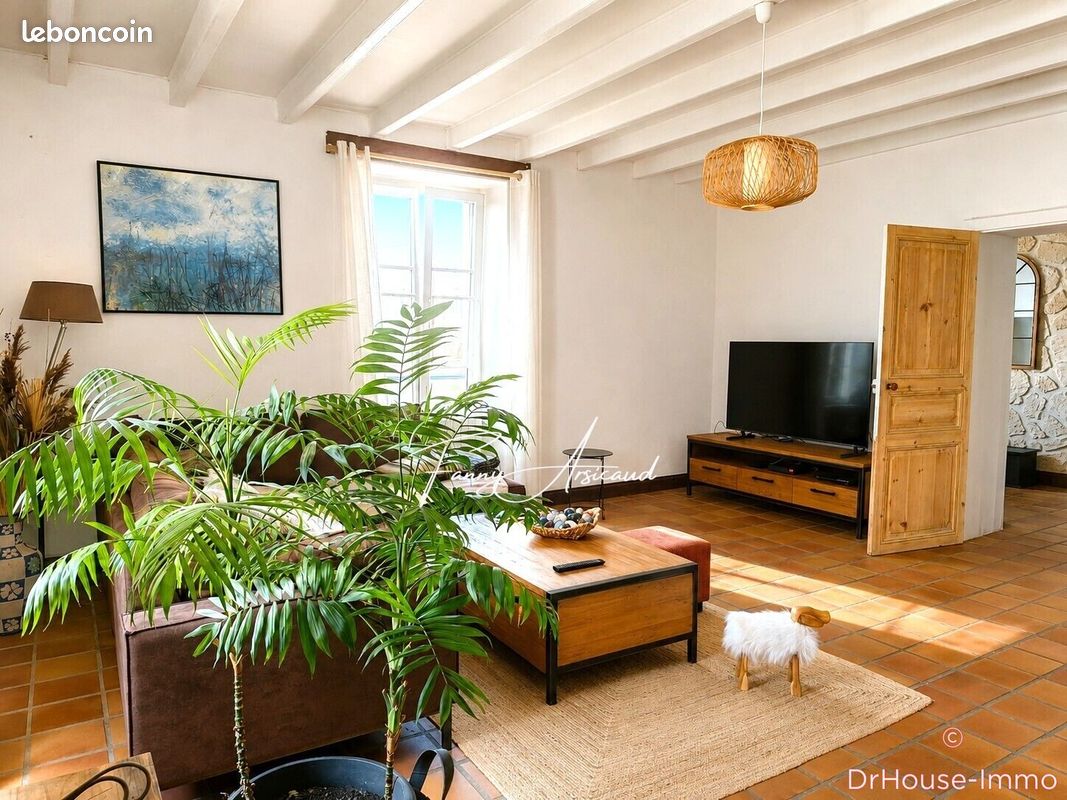 Maison 6 pièces 142 m² · à Saint-Sigismond · 142 m² · 246 000 €