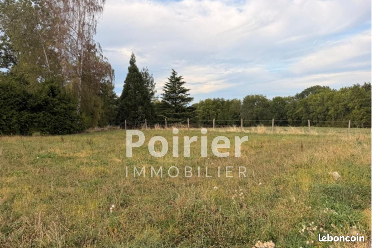 Terrain 551 m² Draillant · 198 000 €