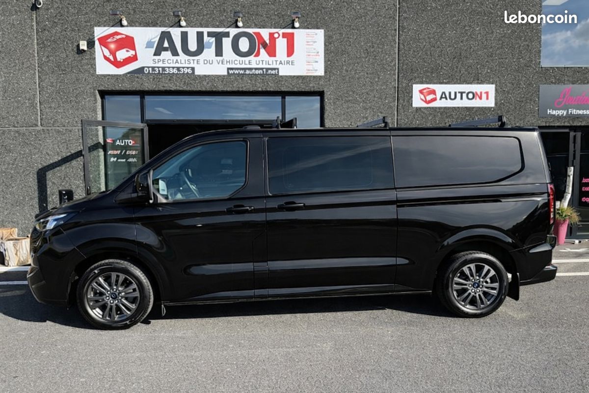 đ FORD TRANSIT CUSTOM Ltd 4x4 170 BVA8 â CABINE MODULABLE 2 Ă 7 PLACES â TVA RĂCUPĂRABLE â DISPONIBLE (image 9)
