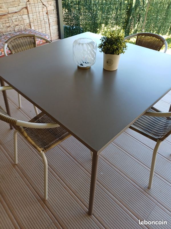 Ensemble table chaise (image 2)
