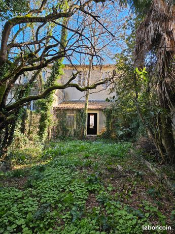 Maison de ville avec jardin - Centre de Fumel
