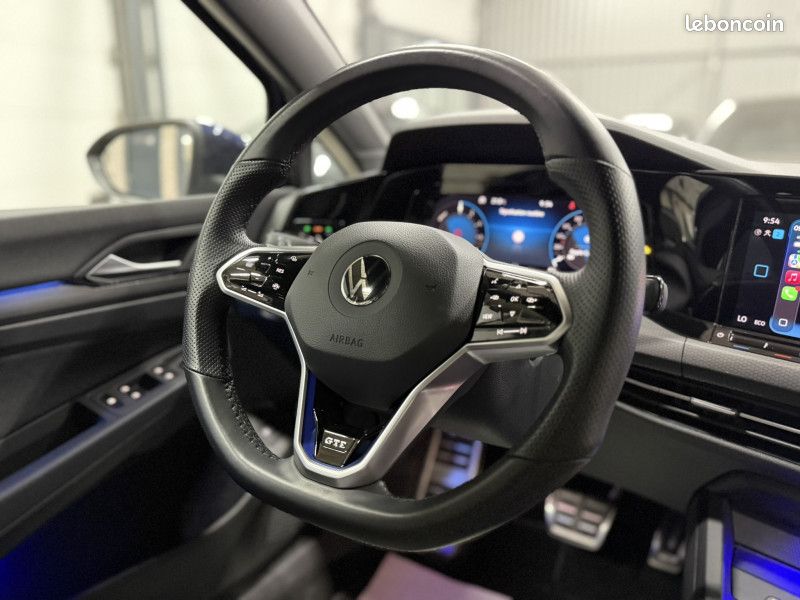 Volkswagen GOLF VIII 245CH DSG6 [ Digital Cockpit Pro - LED Plus - Caméra - Ambiance 30 couleurs ] (image 12)