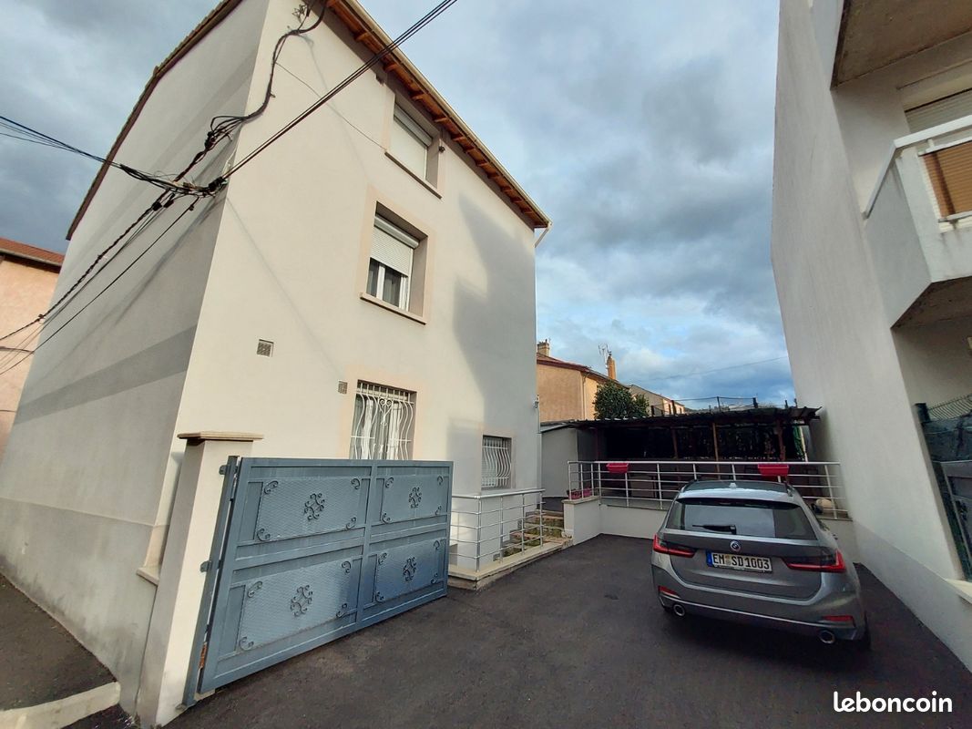 Maison 8 pièces 173 m² · à La Ricamarie · 173 m² · 205 000 €