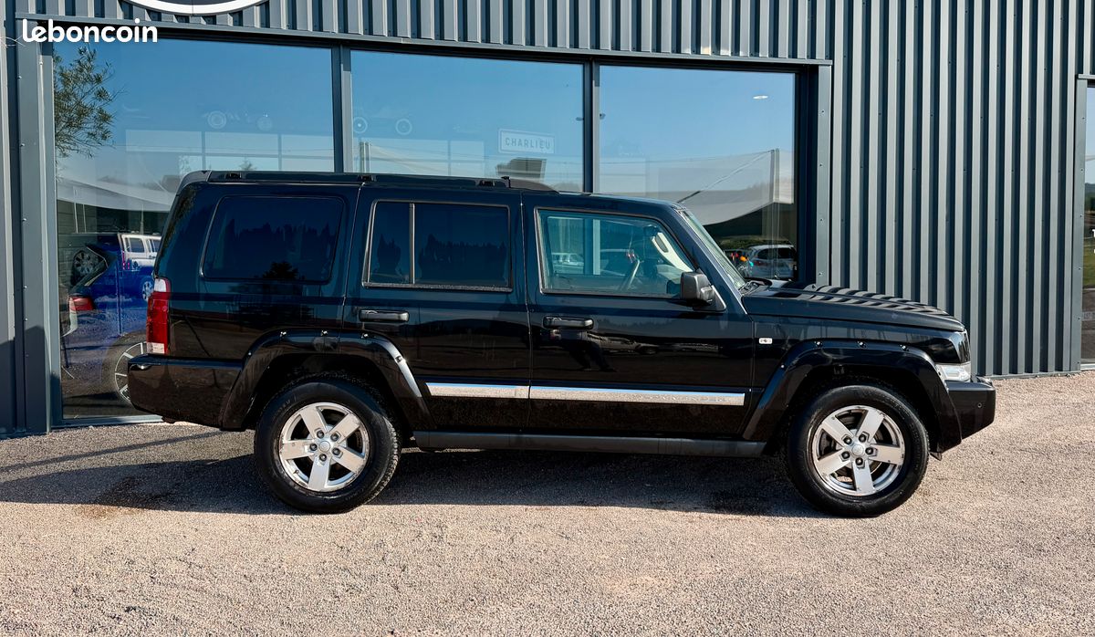 Jeep Commander 3.0 L CRD 4x4 218 CV 7 places (image 2)