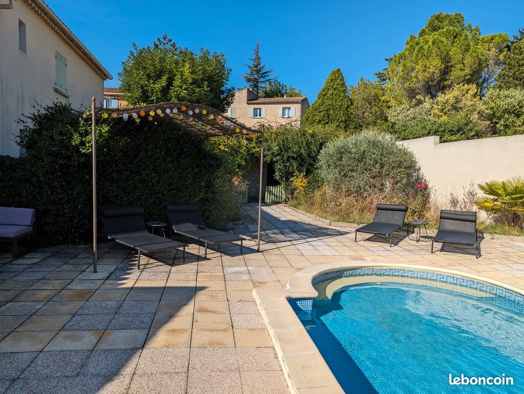 Gîte pied du Ventoux - 4 à 6 chambres (image 16)