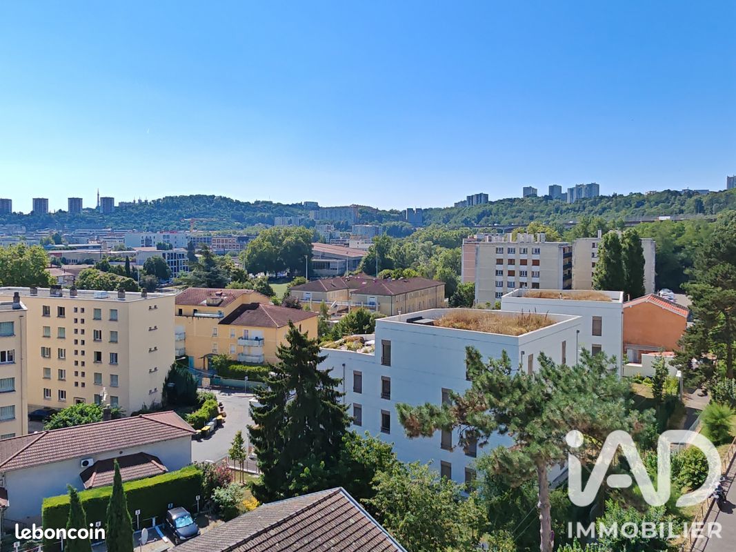 Appartement 3 pièces 71 m² · à Lyon · 71 m² · 180 000 €