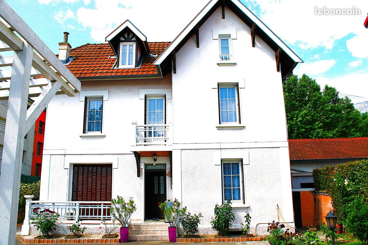 Maison 7 pièces 169 m² · à Le Pont-de-Claix · 169 m² · 390 000 €