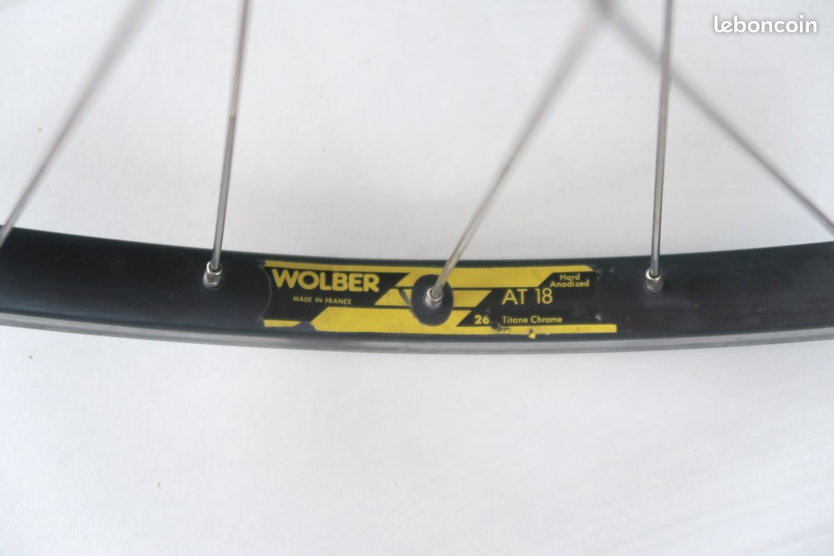 Jantes Vélo Wolber Profil 18 NOS – 700C / 28 Pouces, 32 Trous, Jaune – Made In France