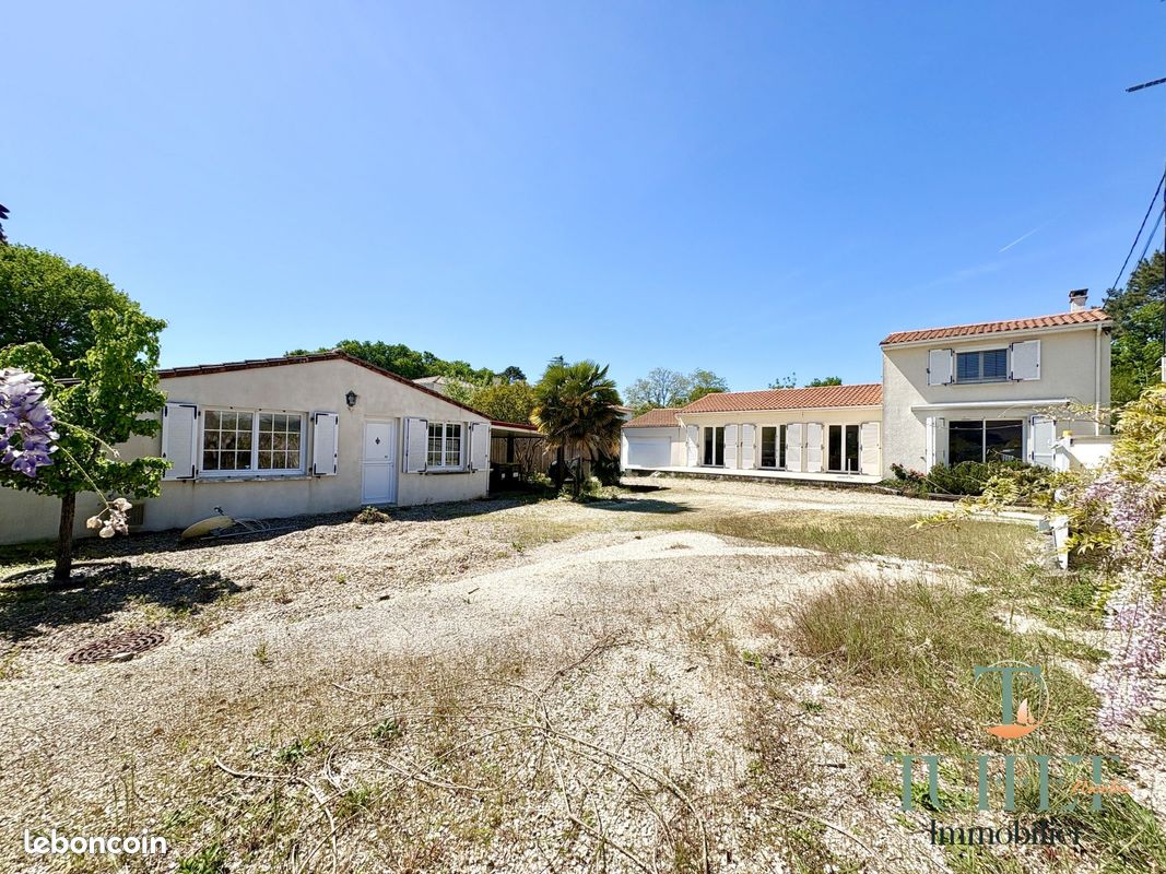 Maison 6 pièces 187 m² · à La Tremblade · 187 m² · 389 900 €
