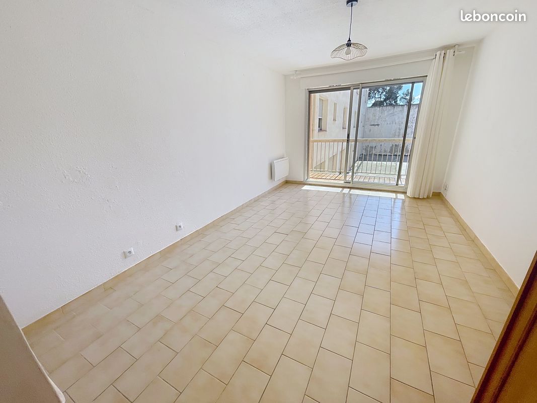 Appartement 1 pièce 27 m² · à Béziers · 27 m² · 460 €