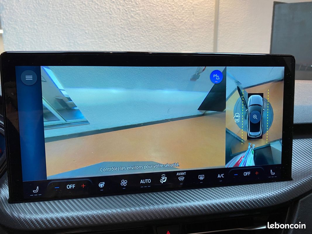 FORD KUGA 2.5 DURATEC 180H 150 HYBRID FHEV ST LINE X 4X2 / TOIT OUVRANT PANORAMIQUE / CARPLAY / CAMÉRa 360 (image 16)
