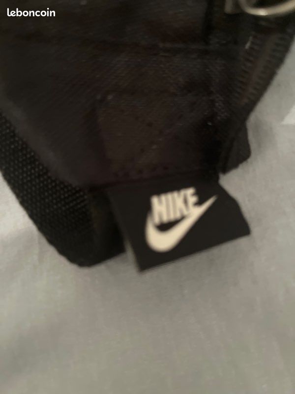 Banane Nike (image 2)