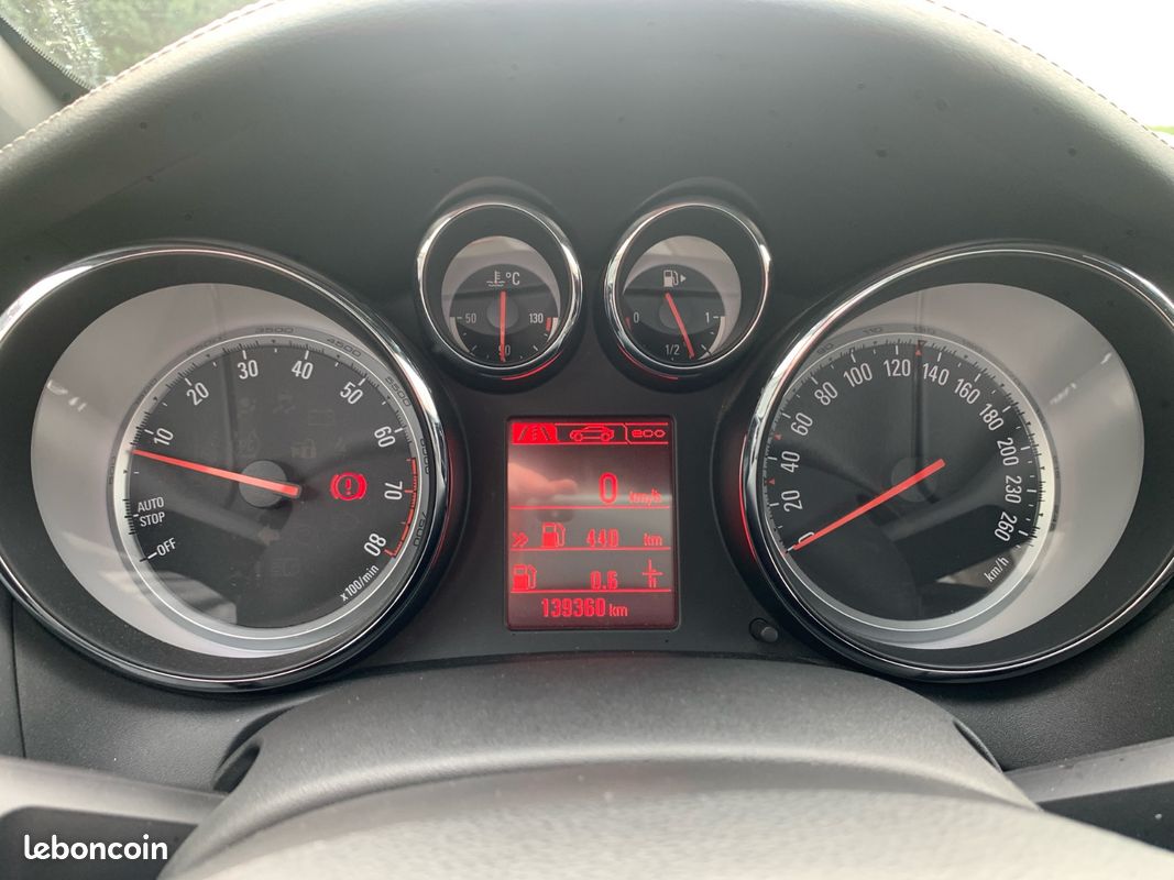 OPEL CASCADA 1.4 Turbo 140 ch Start/Stop Radar de stationnement avant/arrière Garantie 12 mois Europe (image 17)