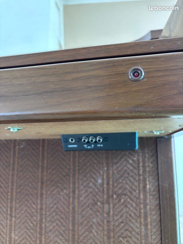 Yamaha electone B-805 (image 2)