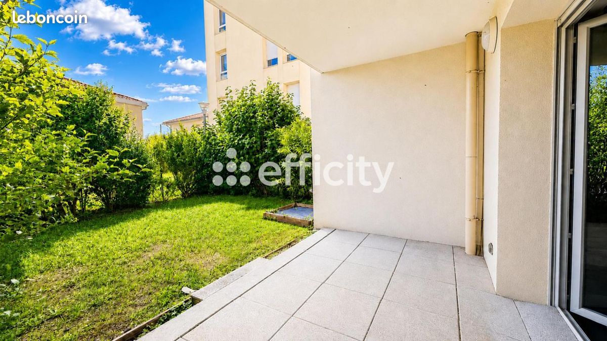 Appartement 4 pièces 80 m² · à Vaulx-en-Velin · 80 m² · 200 000 €
