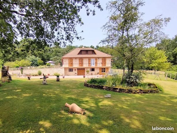 Propriété 9 pièces 158 m²