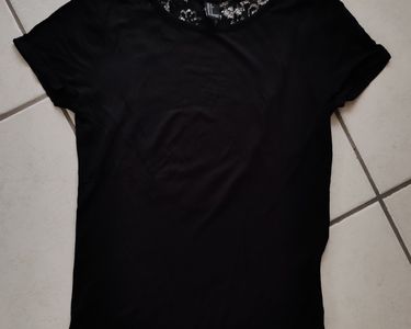 Tee-shirt Dentelle Forever 21 Taille S - Dos En Dentelle Transparente - Occasion Très Bon état