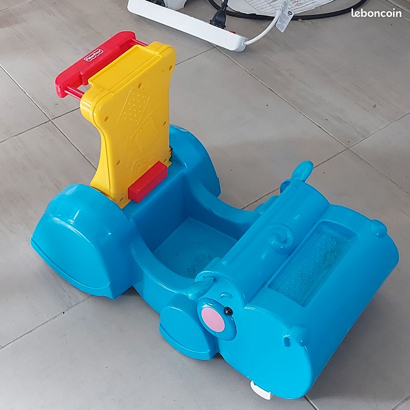 Trotteur hippo ramasse cube fisher price (image 1)