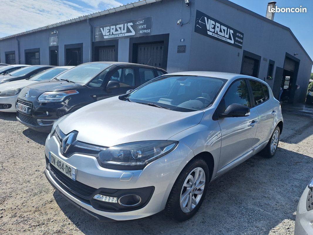 RENAULT MEGANE III BERLINE TCE 115 Energy eco2 Limited (image 1)
