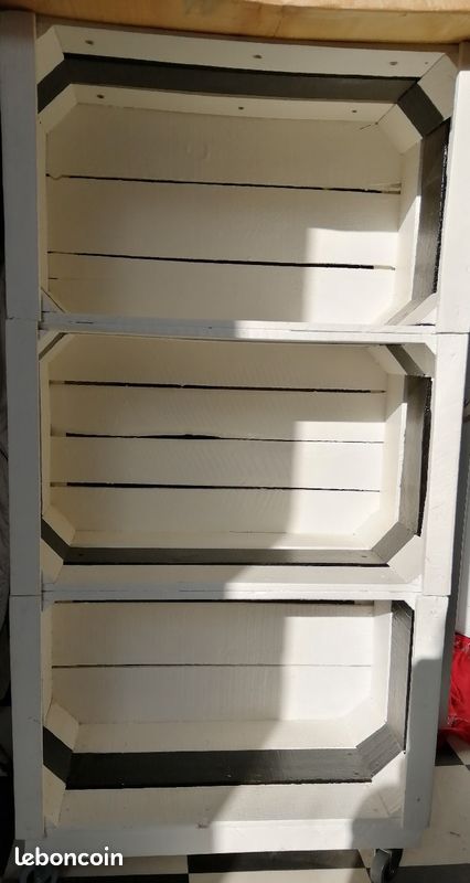 Etagere caisse pomme (image 1)