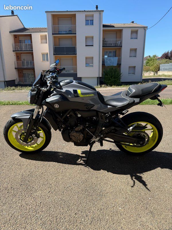 Yamaha MT07 (image 2)
