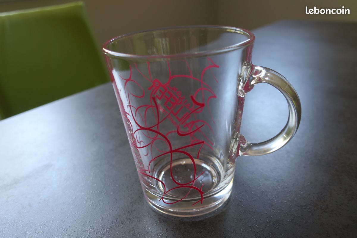 Mug (image 2)