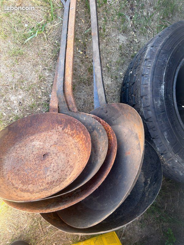 Lot de 5 poêle ancienne (image 1)