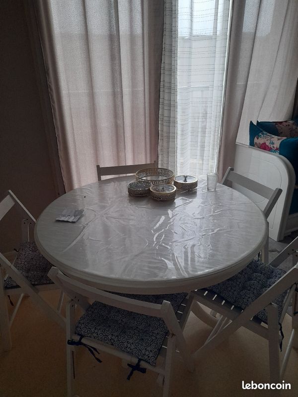 Table à manger (image 1)