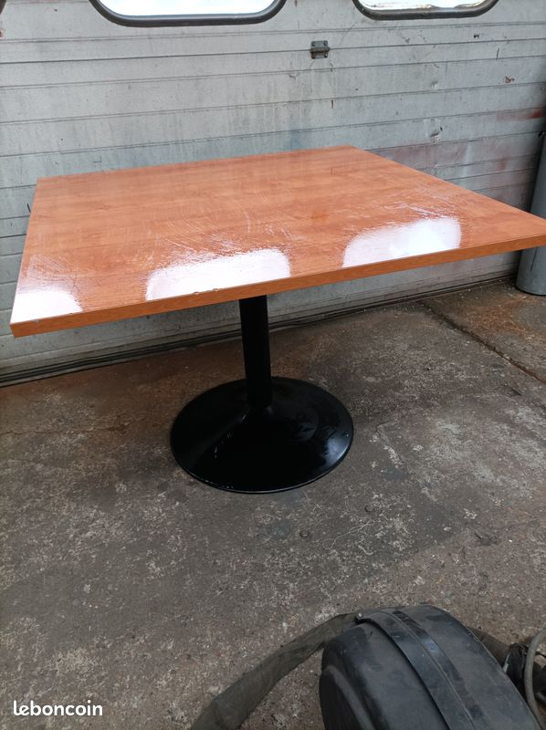 Table (image 1)